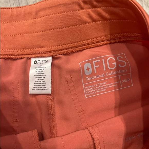 Figs coral joggers size XS - Picture 2 of 2